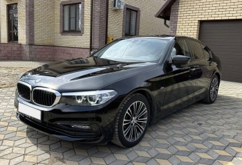 BMW 5 G30 черная